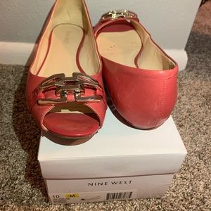 Nine West Coral open toe flats
